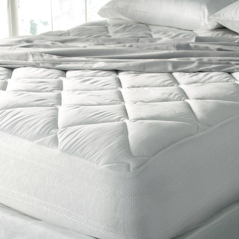Eddie Bauer Eddie Bauer Luxury Medium Plush Mattress Pad - Hypoallergenic, Deep Pocket Design - 400 TC - Assembled In The USA