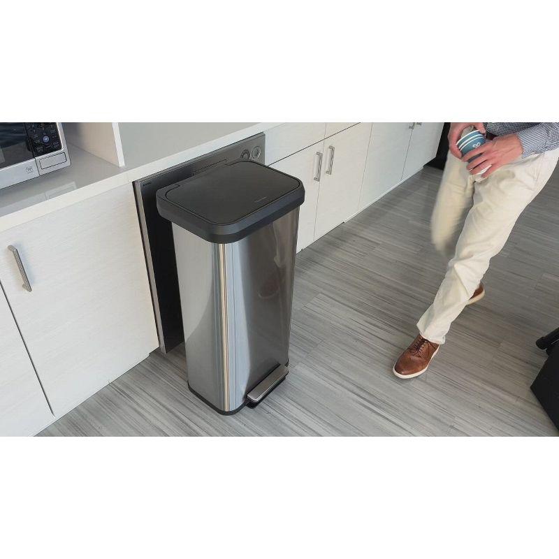 iTouchless SoftStep 20 Gallon Step Pedal Kitchen Trash Can with AbsorbX Odor Filter and Dent-Proof Plastic Lid