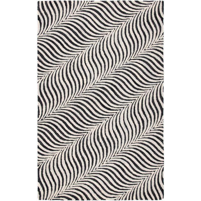 Black and White Hand-Tufted Wool 4' x 6' Area Rug