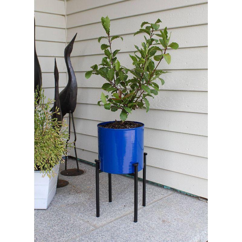 Eileen Metal Pot Planter