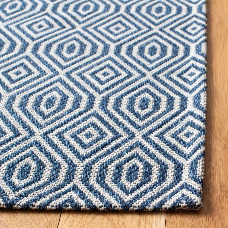 Martha Stewart MSR401 Power Loomed Area Rug  - Safavieh