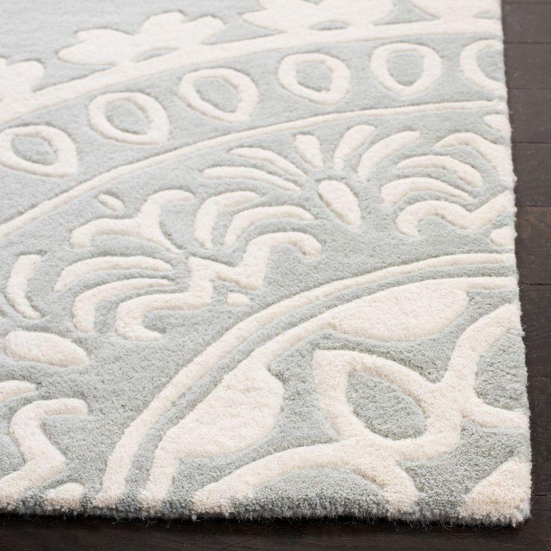 Hand-Tufted Wool Square Grey Ivory Area Rug - 5' x 5'