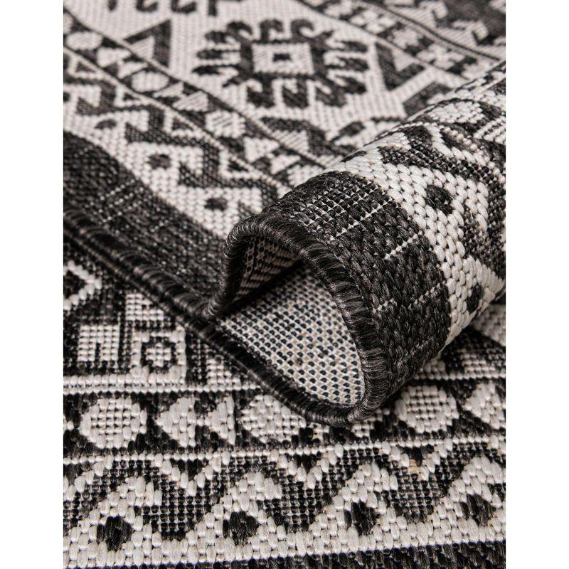 Unique Loom 7' 10 x 7' 10 Square Indoor/Outdoor Aztec Charcoal Gray Area Rug