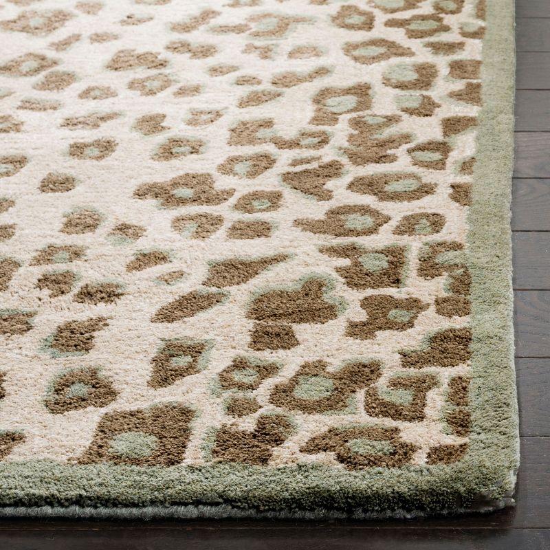 Martha Stewart MSR362 Hand Tufted Area Rug  - Safavieh