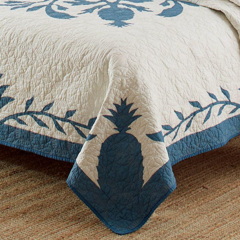 Island Breeze Blue and Beige Cotton Reversible Full/Queen Quilt Set