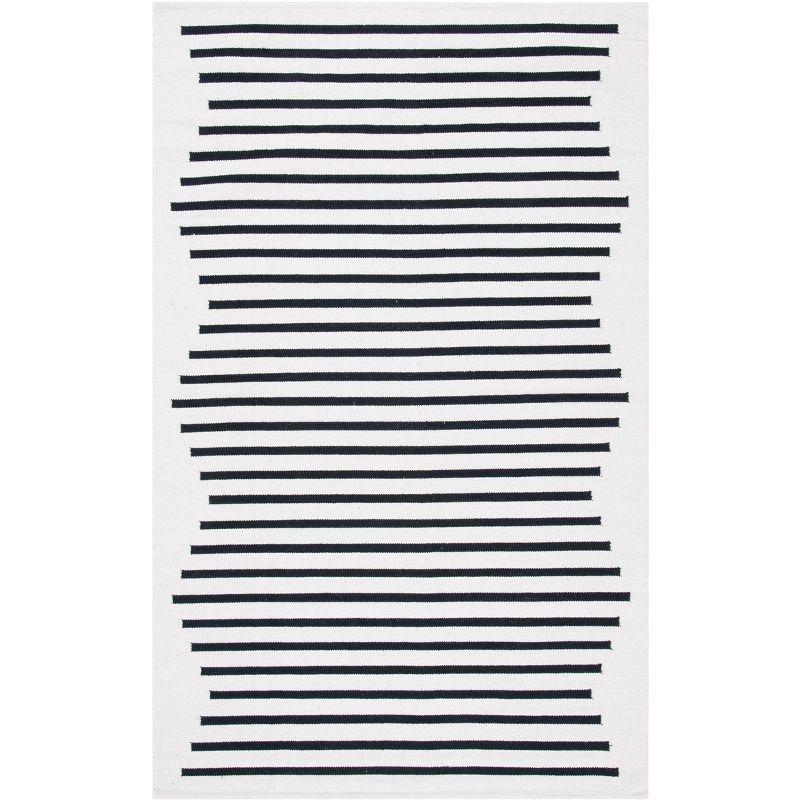 Montauk MTK313 Hand Woven Indoor Accent Rug - Ivory/Black - 4'x6' - Safavieh
