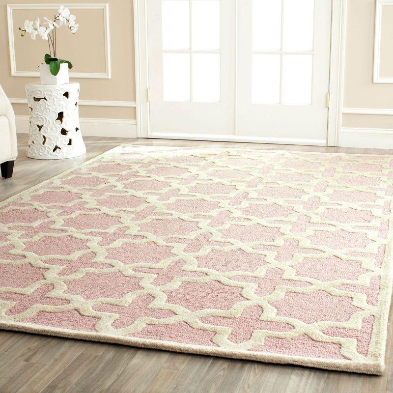 Ivory and Pink Hand-Tufted Wool Area Rug 4' x 6'