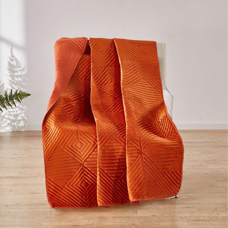 Greenland Home Fashions Riviera Velvet Quilted Throw