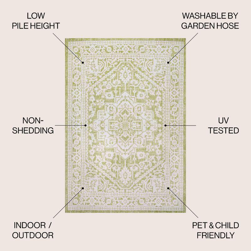 5' x 8' Sinjuri Medallion Textured Weave Indoor/Outdoor Area Rug, Green/Cream - JONATHAN Y