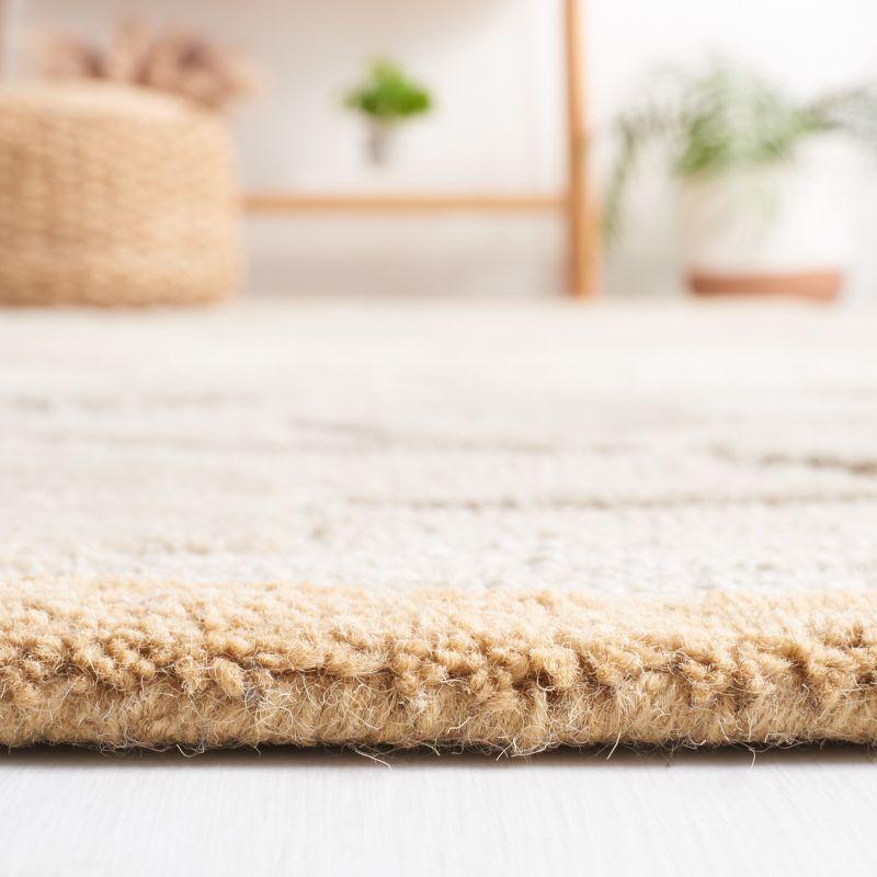 Martha Stewart Poppy Glossary - MSR3627 - Indoor Hand Tufted Runners - Nutshell/Brown - 2'6"x4'3"