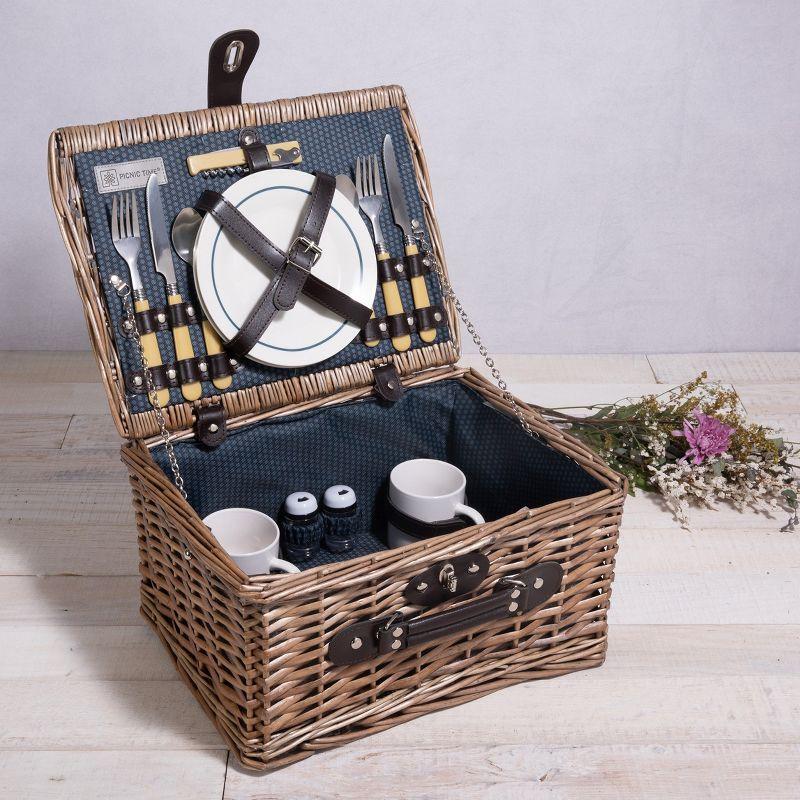 Picnic Time Catalina Wicker Picnic Basket with Picnic