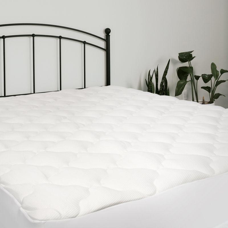 Twin XL White Rayon from Bamboo Mattress Pad with Fitted Skirt