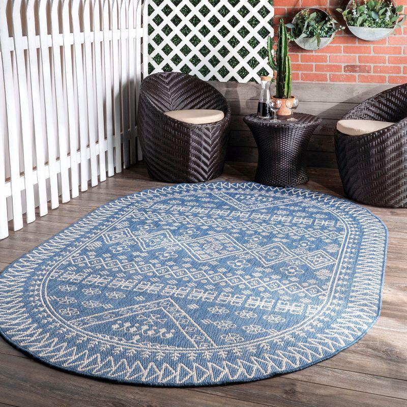 Nuloom Kandace Bohemian Indoor and Outdoor Area Rug