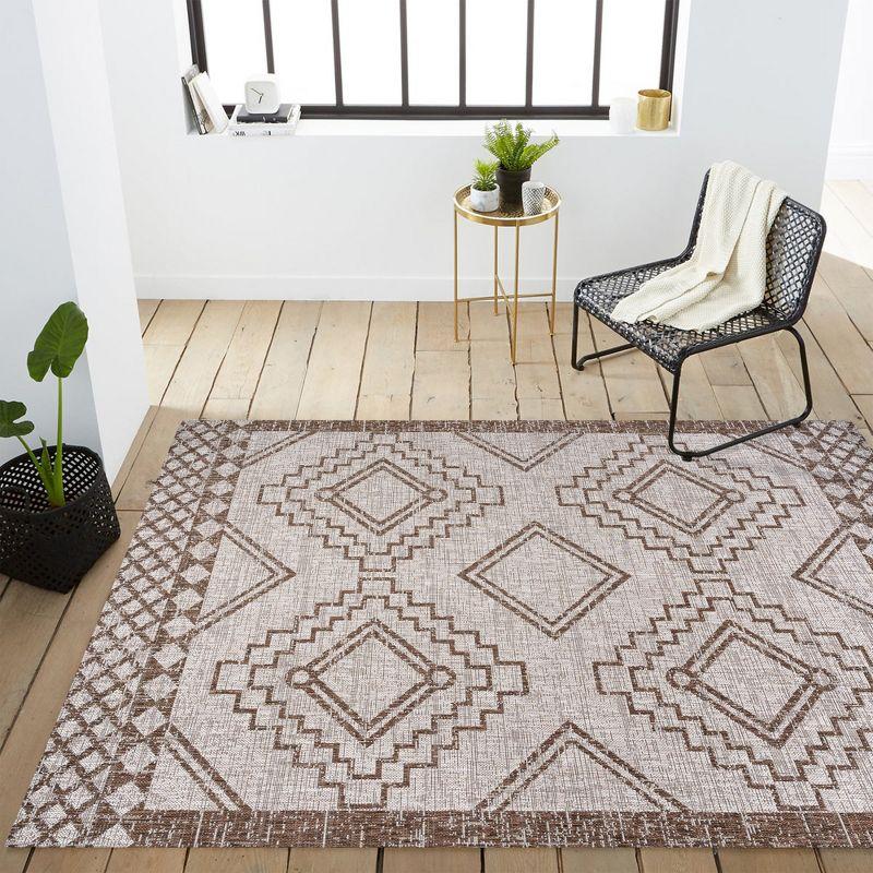 4'x6' Marokko Diamond  Medallion Indoor/Outdoor Area Rug, Beige/Brown - JONATHAN Y