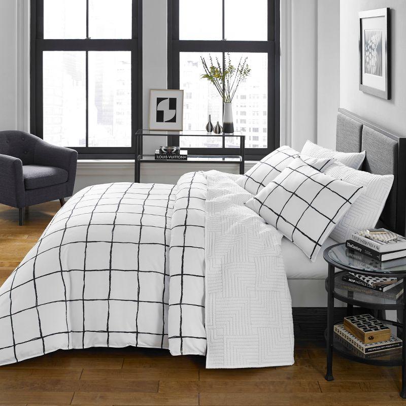 Twin White and Black Microfiber Geometric Duvet Cover Set