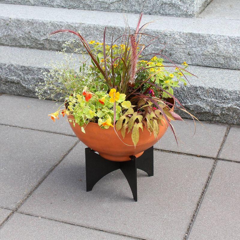 Norma I Metal Pot Planter