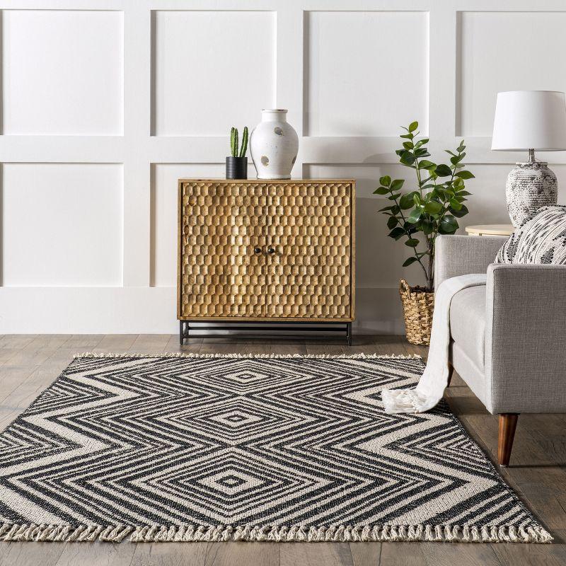 Danny Geometric Cotton Tassel Area Rug