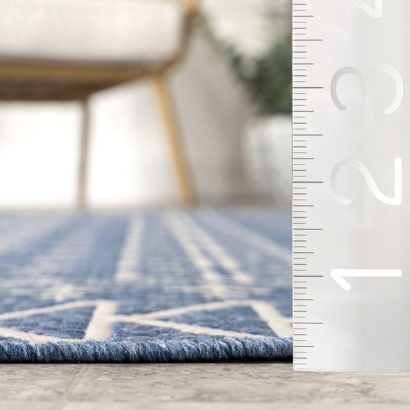 Nuloom Kandace Geometric 4x6 Indoor/Outdoor Area Rug for Living Room Patio Deck Front Porch Kitchen, Blue/Ivory