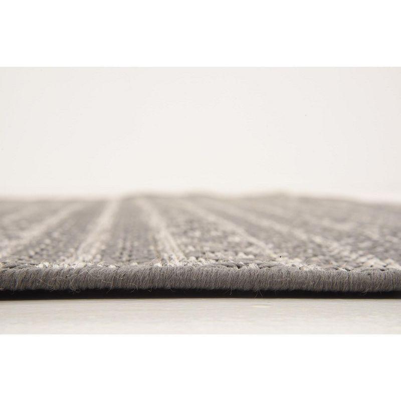 Unique Loom 6' 0 x 6' 0 Square Gray Outdoor Modern Links Area Rug