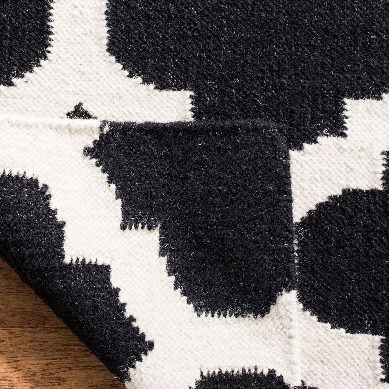 Dhurries DHU623 Hand Woven Area Rug - Black/Ivory - 8'x10' - Safavieh.