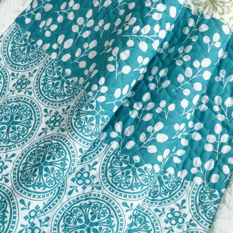 Lush Decor Gyeong Throw