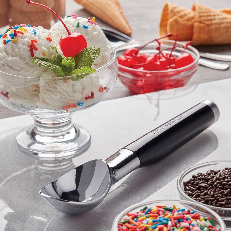 Chrome and Black Ergonomic Ice Cream Scoop