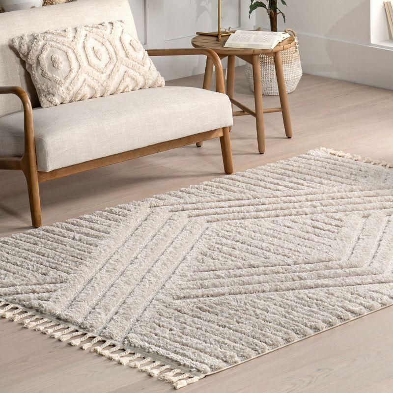 Nuloom Risette Solid 5x8 Shag Indoor Area Rug for Living Room Bedroom Dining Room Nursery, Beige