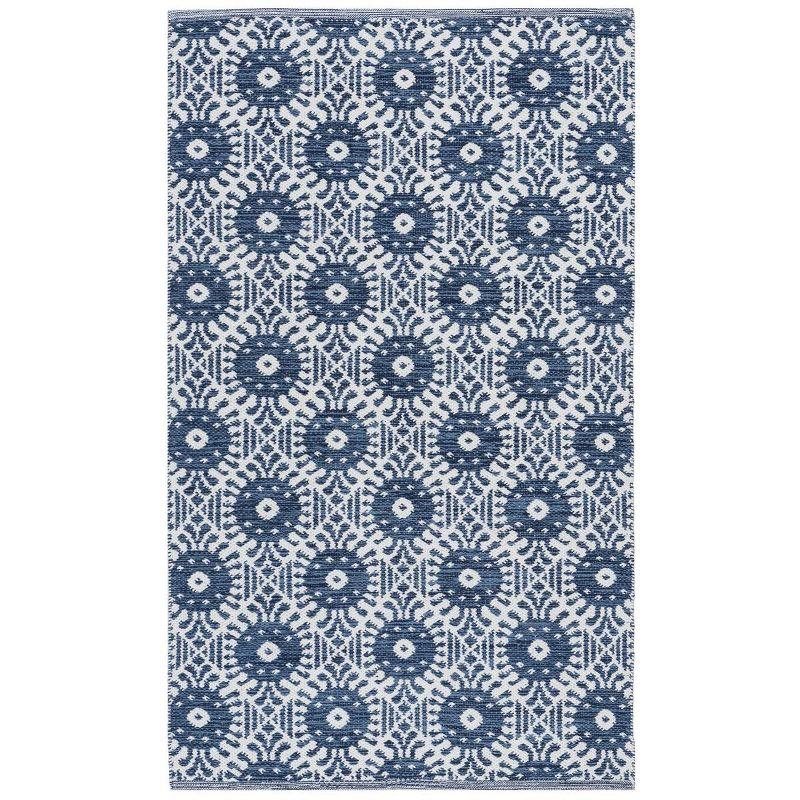 Montauk MTK612 Hand Woven Indoor Accent Rug - Navy/Ivory - 3'x5' - Safavieh