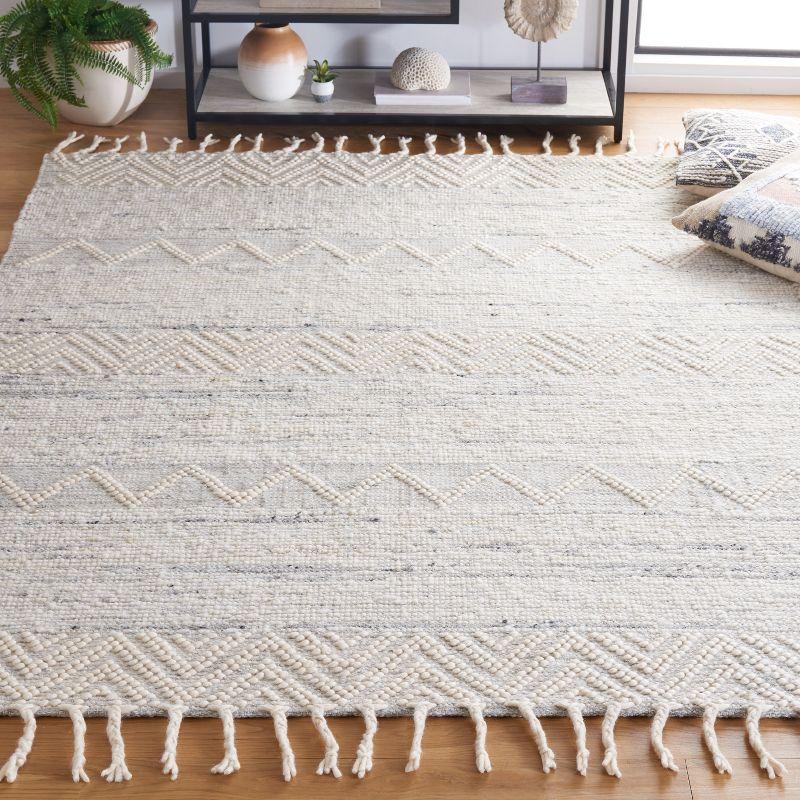 Gray Handwoven Wool Rectangular Area Rug with Fringe