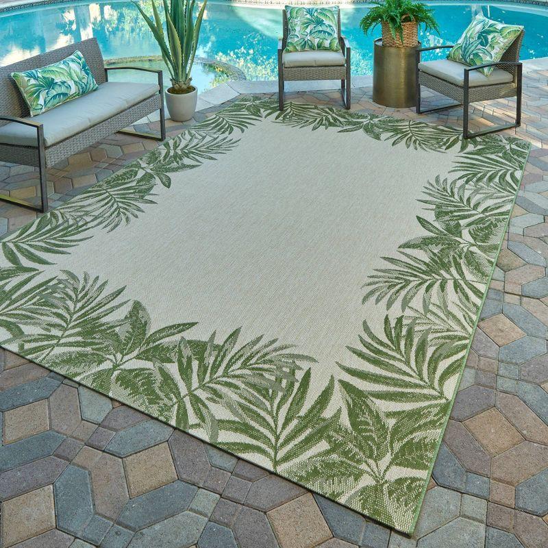 Gertmenian Paseo Tropic Green Palm Border Indoor/Outdoor Flatweave Area Rug