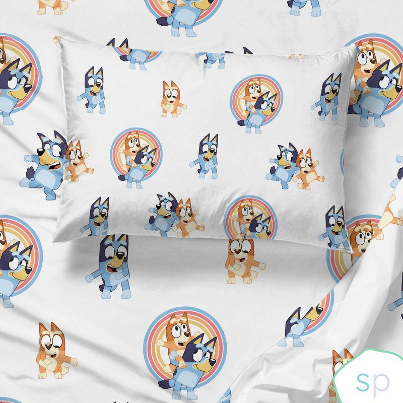 Saturday Park Saturday Park Bluey Rainbow 100% Organic Cotton Sheet Set