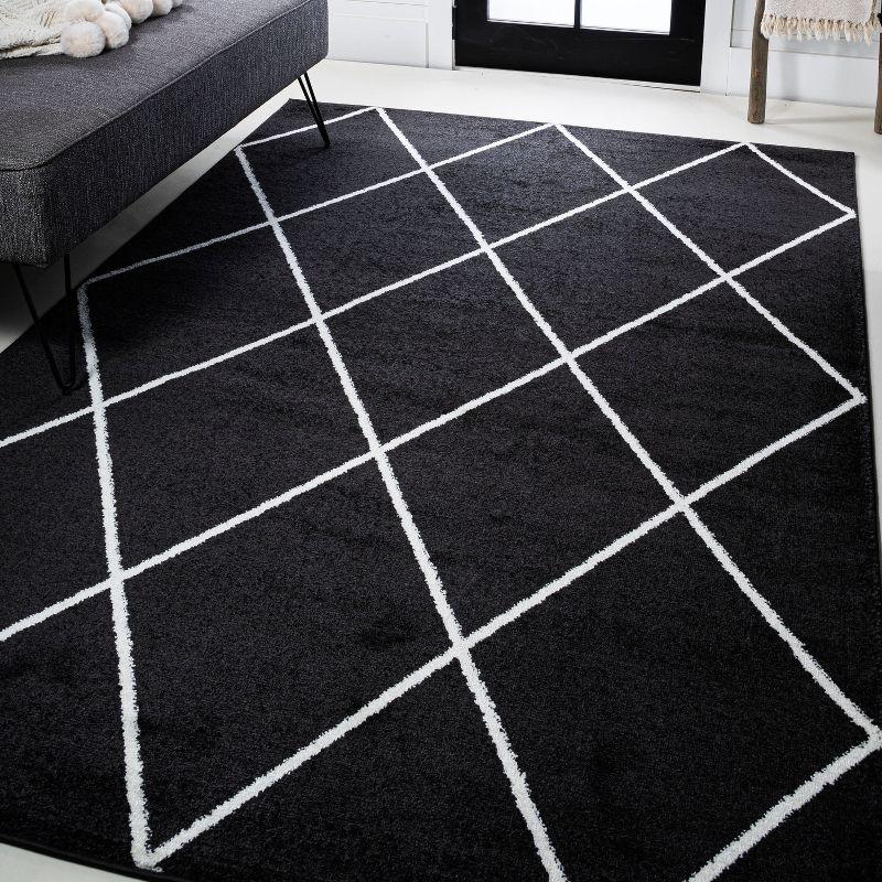 Cole Minimalist Diamond Trellis Round Area Rug - JONATHAN Y