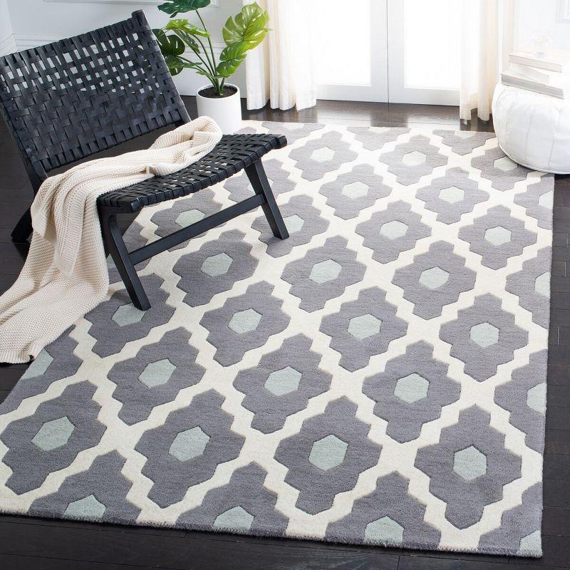 Handmade Multicolor Wool Tufted Area Rug, 4' x 6'