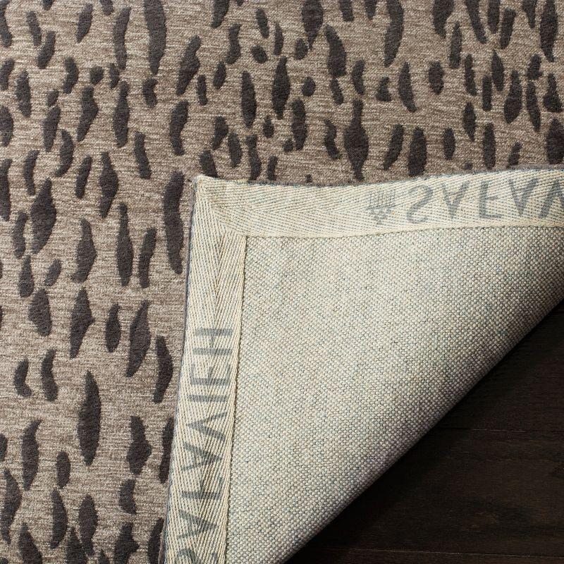 Marbella MRB657 Hand Loomed Area Rug - Light Grey/Dark Grey - 5'x8' - Safavieh.
