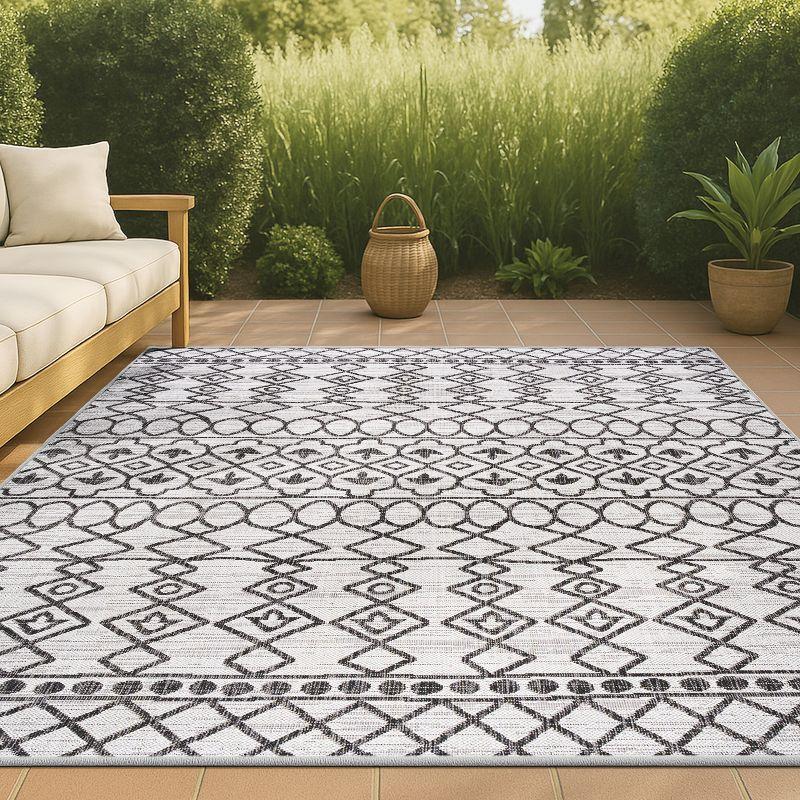 3'x5' Kafel Modern Bohemian Indoor/Outdoor Area Rug, Ivory/Black - JONATHAN Y