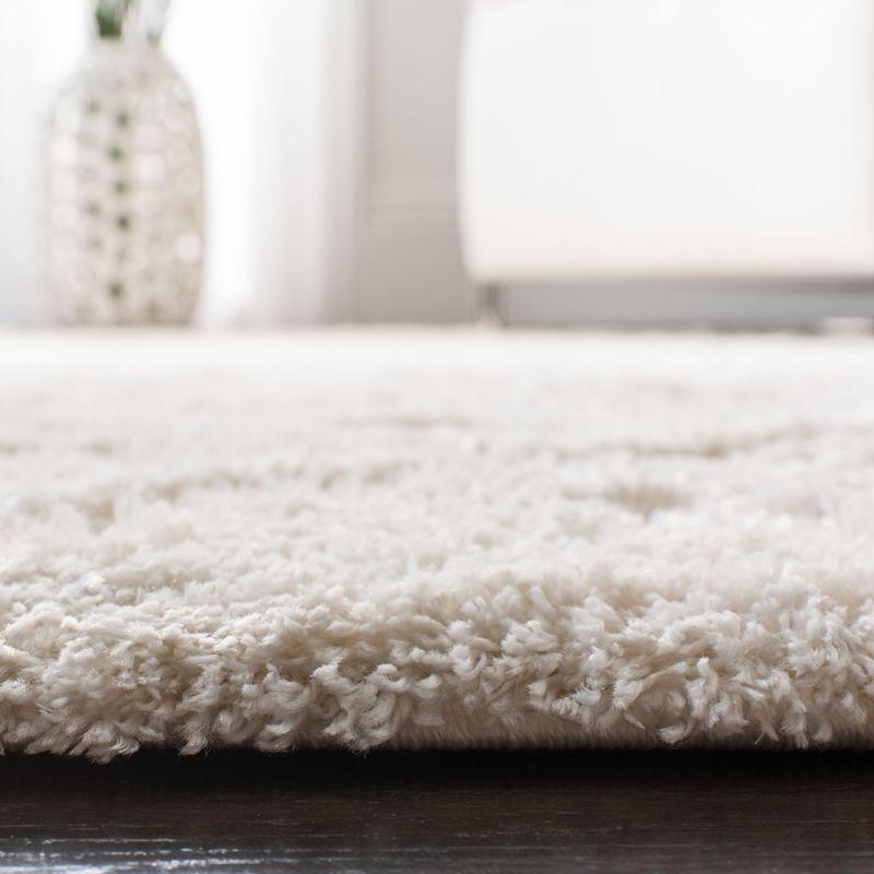 Sparta Shag SPG511 Power Loomed Indoor Area Rug - Ivory/Beige - 5'1"x7'6" - Safavieh