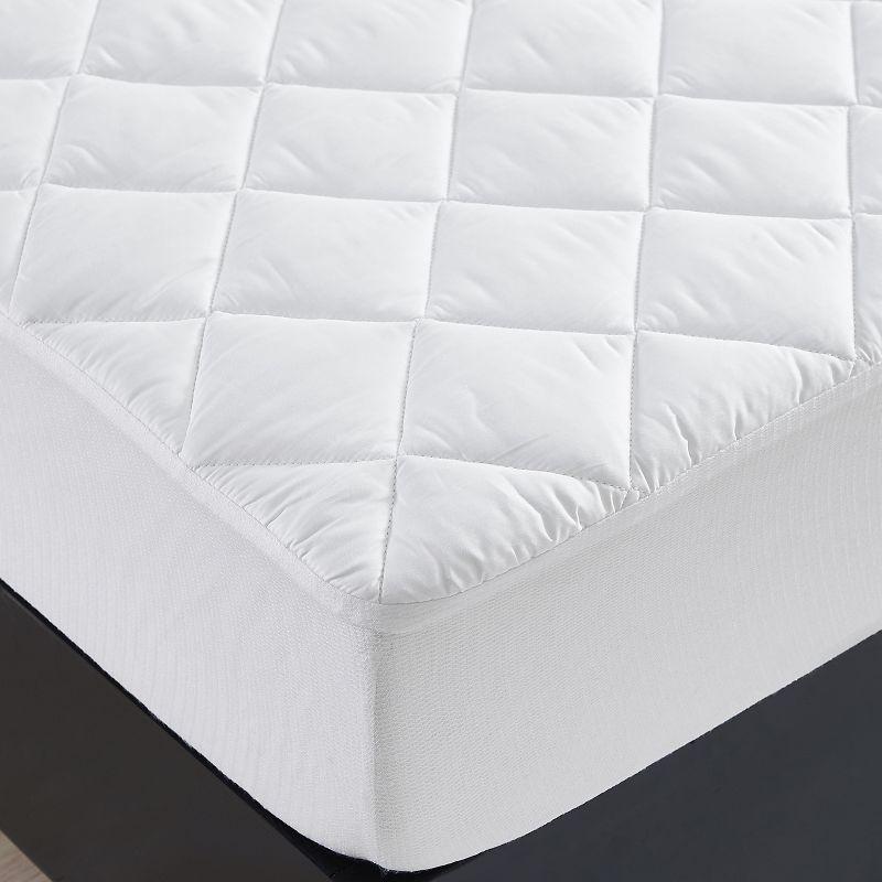 Eddie Bauer® 300 TC Waterproof Mattress Pad (Hypoallergenic)