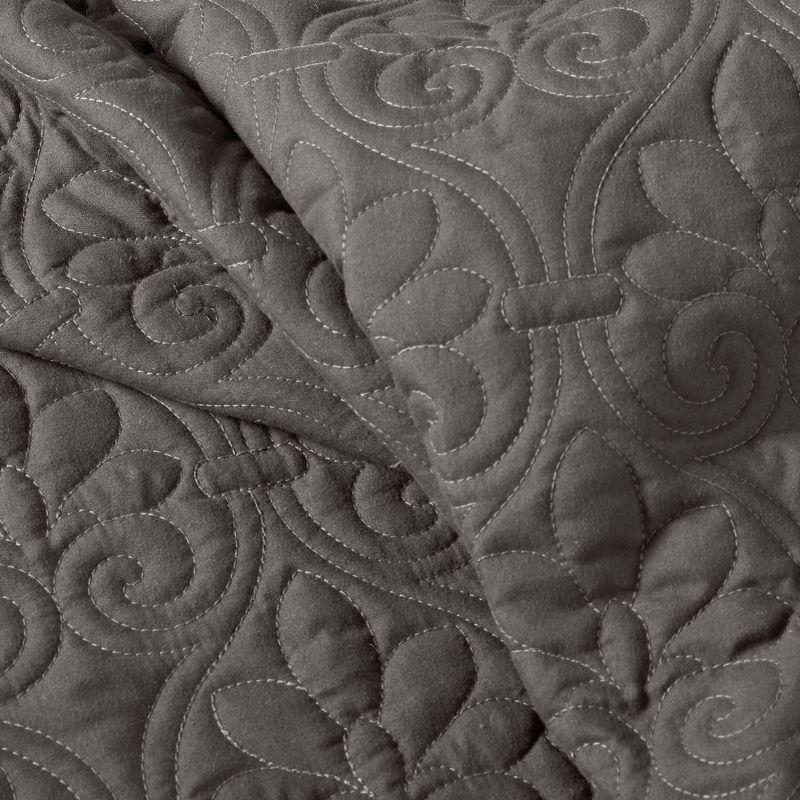 Madison Park Quebec 3 Piece Split Corner Pleated Quilted Bedspread