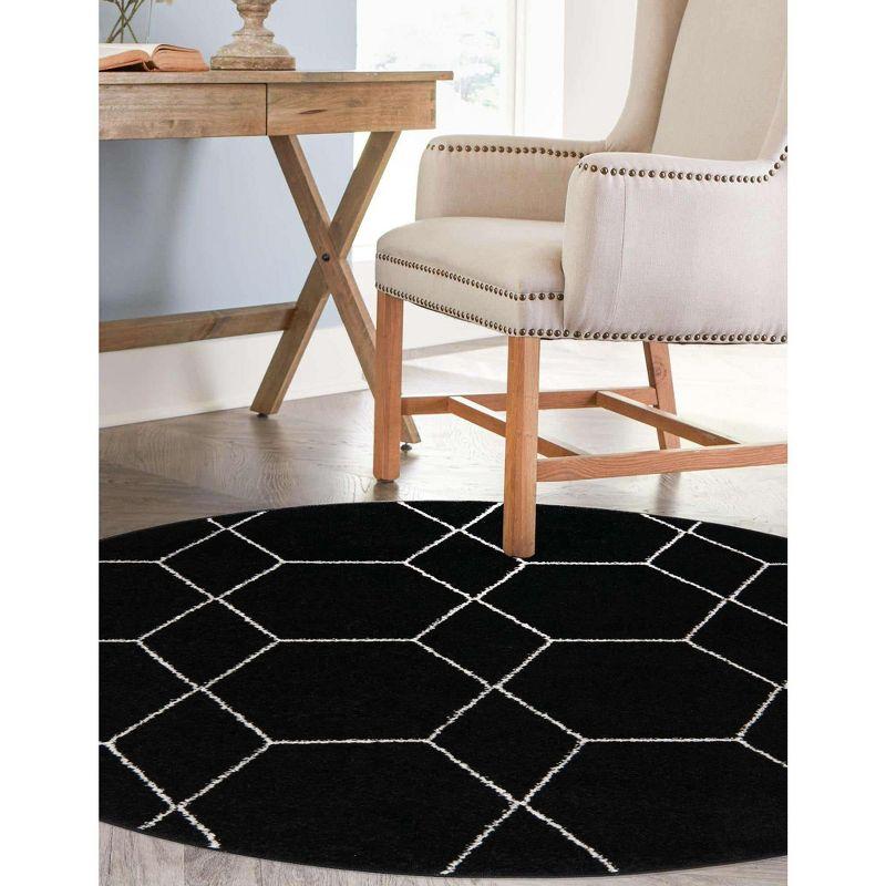 Unique Loom 5' 0 x 5' 0 Trellis Frieze Black Area Rug