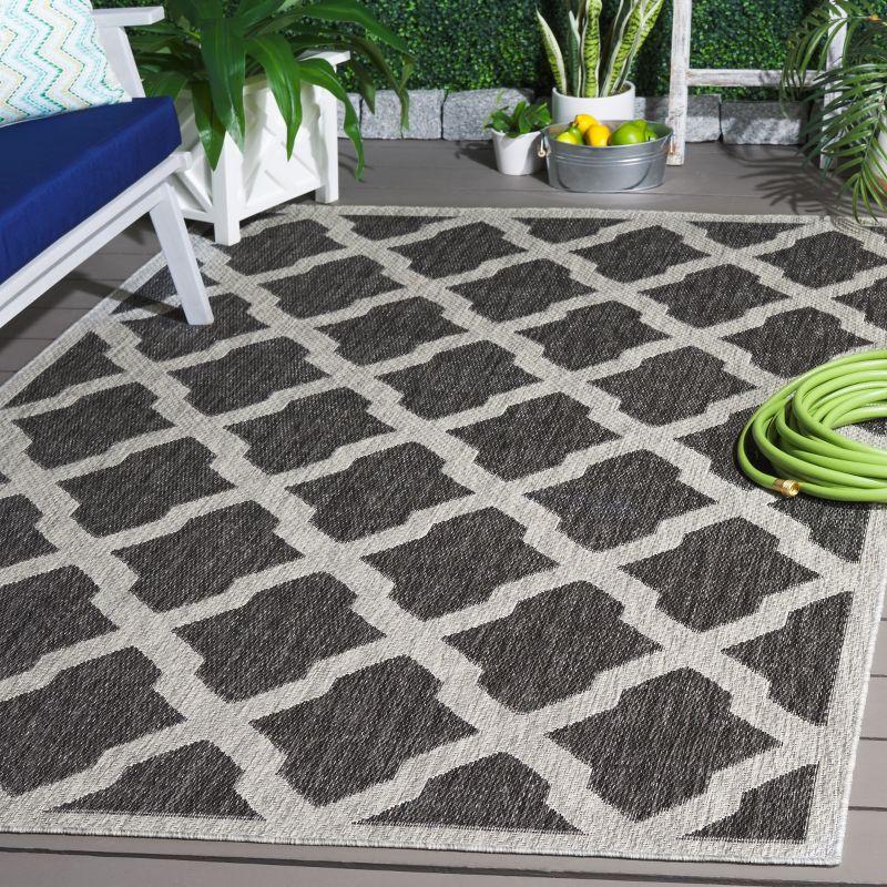 Beach House BHS268 Machine Made Loomed Rug - Safavieh