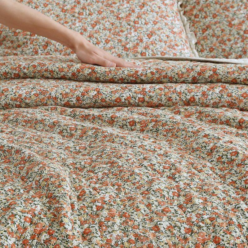 Loveston Twin Red Cotton Reversible Floral Quilt Set