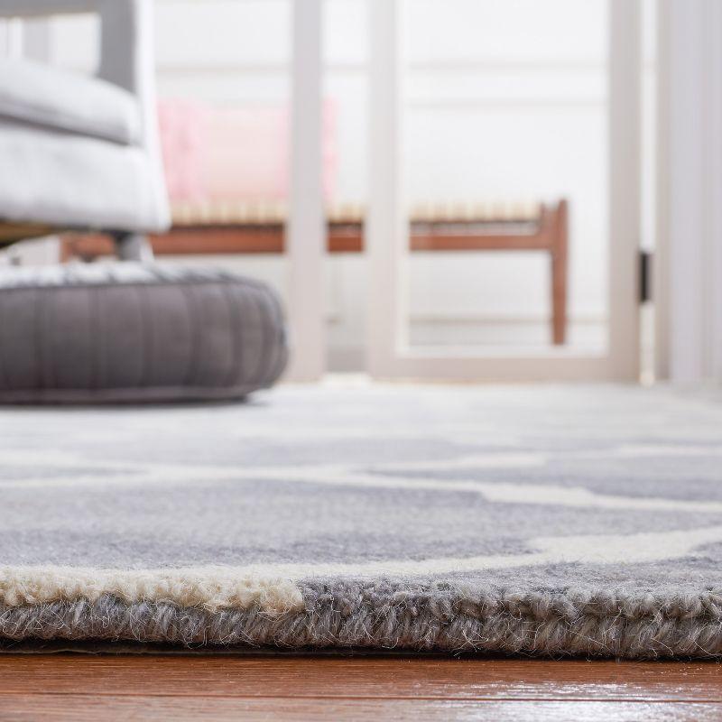 Dip Dye DDY540 Hand Tufted Indoor Area Rug - Grey/Ivory - 7'x7' - Safavieh