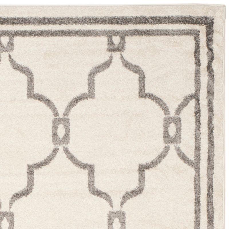 Amherst AMT414 Power Loomed Indoor Area Rug - Ivory/Grey - 5'x5' - Safavieh