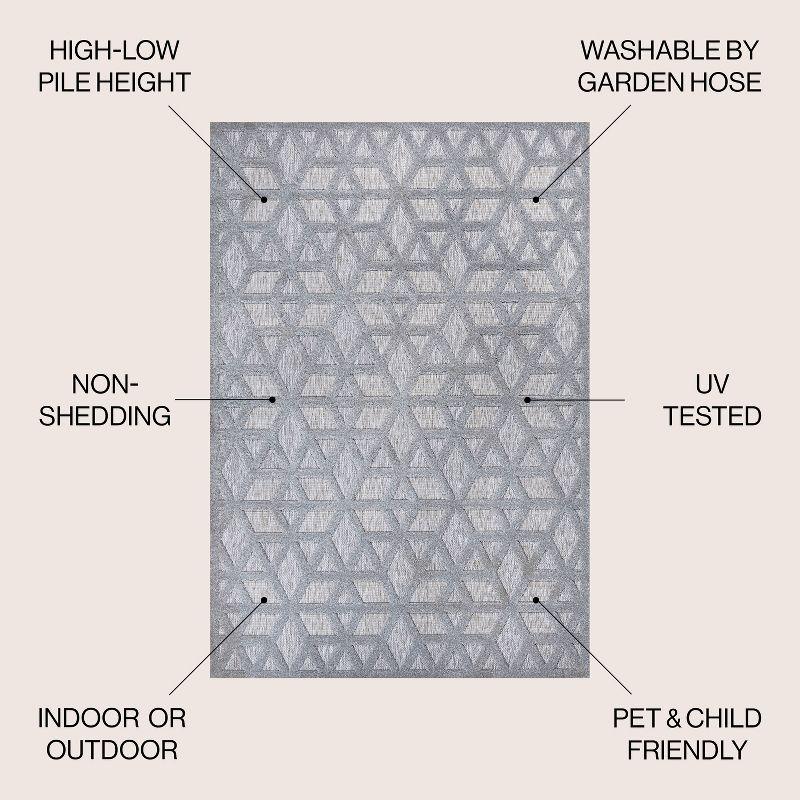 5'x8' Talaia Neutral Geometric Indoor/Outdoor Area Rug, Light Gray - JONATHAN Y