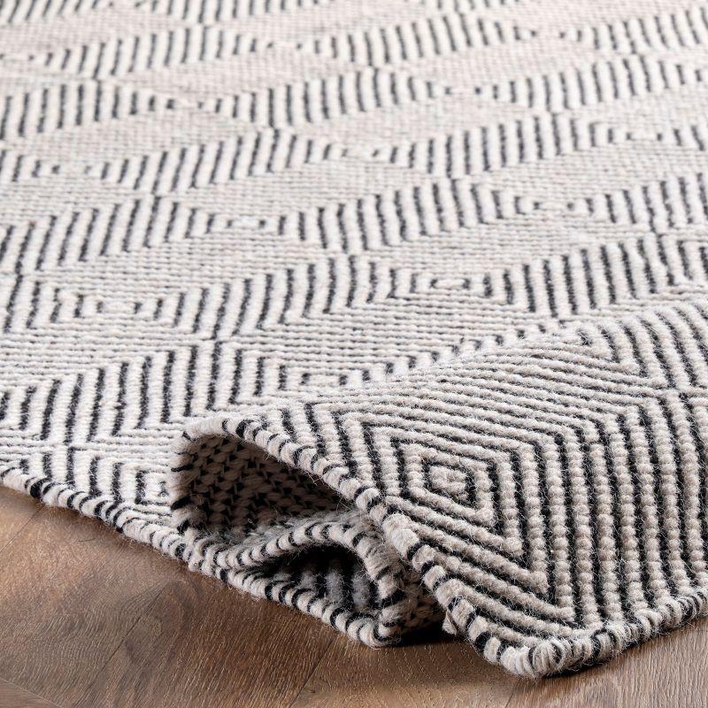 Nuloom Ago Diamond 2x6 Wool Runner Indoor Area Rug for Living Room Bedroom Dining Room Entryway Hallway Kitchen, Ivory