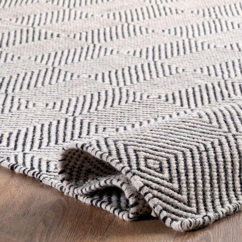 Nuloom Ago Geometric Wool Indoor Area Rug