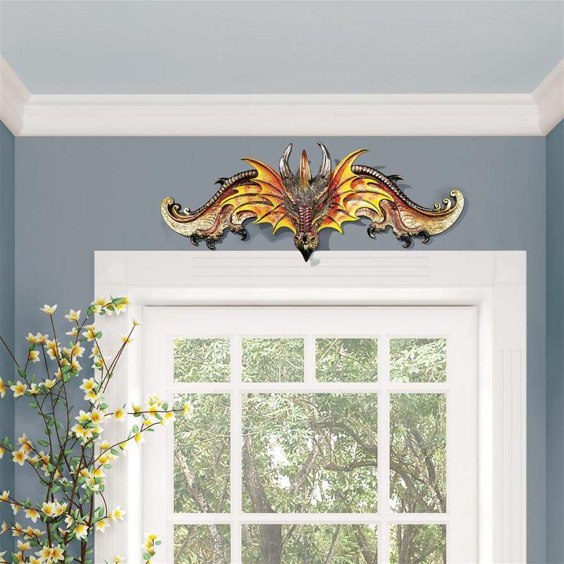 Design Toscano The Dragon of Kingsbridge Manor Pediment