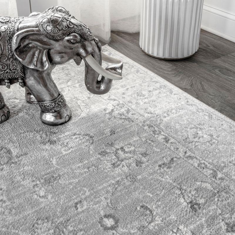 3'x5' Modern Persian Vintage Area Rug, Light Grey - JONATHAN Y