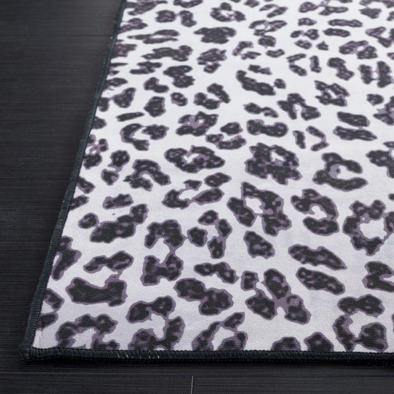 Faux Hide FAH505 Power Loomed Machine Washable Area Rug  - Safavieh