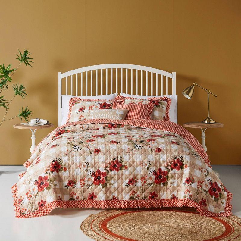 Full Red Reversible Microfiber Quilt Set with Frills